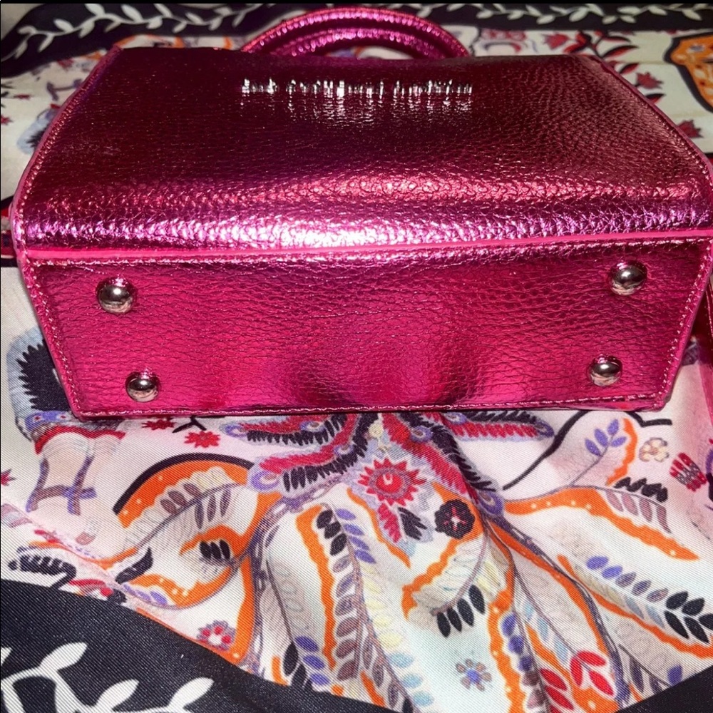 Brandon Blackwood ESR tote in metallic pink. - Picture 5 of 9